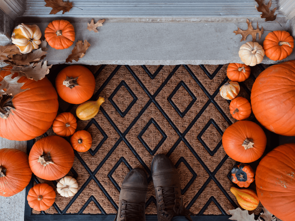 Ways to Spice Up Your Outdoor Space This Fall